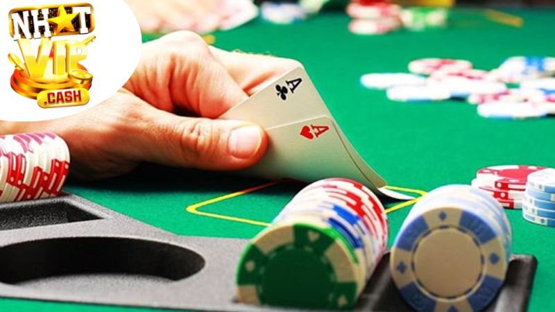 Luật cơ bản cách chơi bài Poker Texas hold ’em
