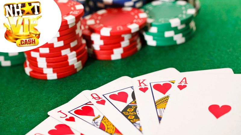 Lời khuyên từ các chuyên gia để biết cách chơi Poker giỏi